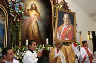 Cardenal Leopoldo Brenes destaca humildad y sencillez de los Papa Juan Pablo II y Juan XXIII