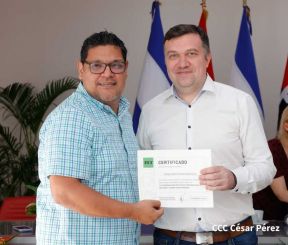  Comunicadores de Nicaragua y de RT en Español aprendiendo juntos