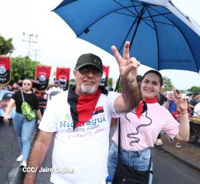 Multitudinaria caminata en saludo al 44/19 y homenaje a la gesta heroica de Julio Buitrago
