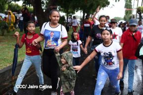 Multitudinaria caminata en saludo al 44/19 y homenaje a la gesta heroica de Julio Buitrago
