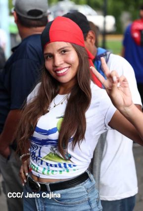 Multitudinaria caminata en saludo al 44/19 y homenaje a la gesta heroica de Julio Buitrago