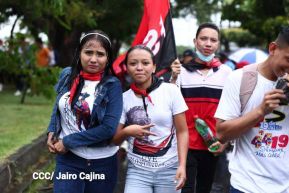 Multitudinaria caminata en saludo al 44/19 y homenaje a la gesta heroica de Julio Buitrago