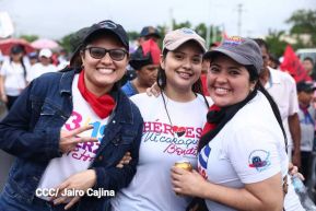 Multitudinaria caminata en saludo al 44/19 y homenaje a la gesta heroica de Julio Buitrago