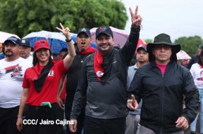Multitudinaria caminata en saludo al 44/19 y homenaje a la gesta heroica de Julio Buitrago