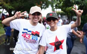 Multitudinaria caminata en saludo al 44/19 y homenaje a la gesta heroica de Julio Buitrago