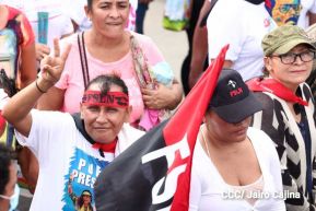 Familias sandinistas celebran con caminata el Día de la Alegría en Nicaragua
