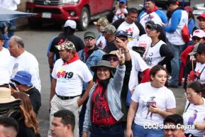 Familias sandinistas celebran con caminata el Día de la Alegría en Nicaragua