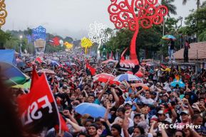 Concierto y fiesta popular por el Día de la Alegría, Avenida de Bolívar a Chávez