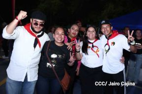 Así celebran las familias nicaragüenses la vigilia para recibir el 44/19 del triunfo de la Revolución Sandinista 