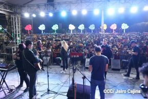 Así celebran las familias nicaragüenses la vigilia para recibir el 44/19 del triunfo de la Revolución Sandinista 