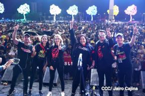 Así celebran las familias nicaragüenses la vigilia para recibir el 44/19 del triunfo de la Revolución Sandinista 