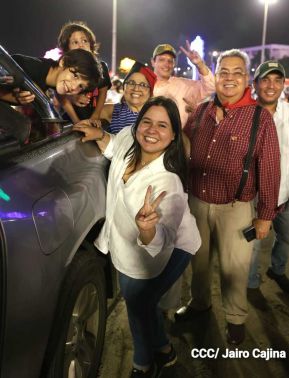 Así celebran las familias nicaragüenses la vigilia para recibir el 44/19 del triunfo de la Revolución Sandinista 