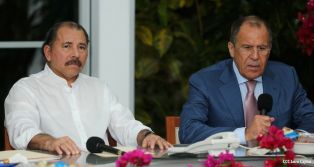 Presidente Daniel y Compañera Rosario se reúnen con Canciller Sergei Lavrov de la Federación Rusa 