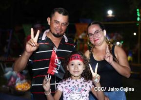 Así celebran las familias nicaragüenses la vigilia para recibir el 44/19 del triunfo de la Revolución Sandinista 