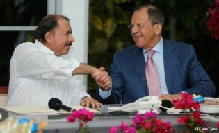 Presidente Daniel y Compañera Rosario se reúnen con Canciller Sergei Lavrov de la Federación Rusa 