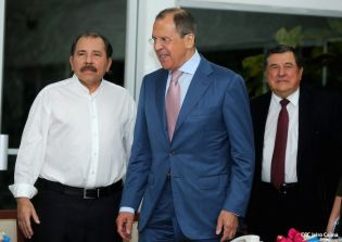 Presidente Daniel y Compañera Rosario se reúnen con Canciller Sergei Lavrov de la Federación Rusa 