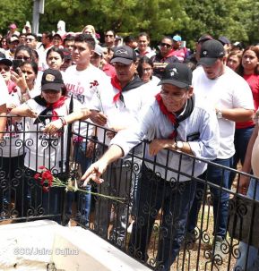 Conmemoración a los héroes y mártires del 23 de julio de 1959 en León