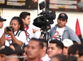 Conmemoración a los héroes y mártires del 23 de julio de 1959 en León