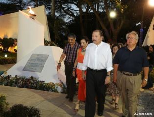 Daniel y Rosario conmemoran a Tomás y el Día Internacional de los Trabajadores