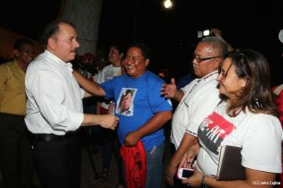 Daniel y Rosario conmemoran a Tomás y el Día Internacional de los Trabajadores
