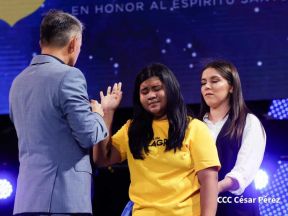 Noche de gloria en honor al Espíritu Santo
