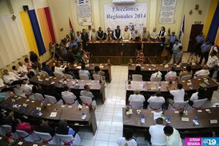 Juramentan a miembros de los Consejos Regionales de la Costa Caribe