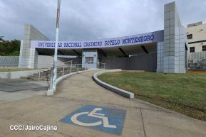 Ceremonia de instalación de la Universidad Nacional Casimiro Sotelo Montenegro