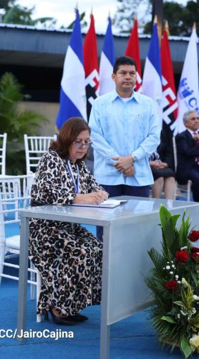 Ceremonia de instalación de la Universidad Nacional Casimiro Sotelo Montenegro