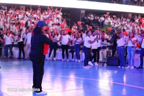 ¡Juventud Gloriosa! ¡Juventud Siempre al Frente!