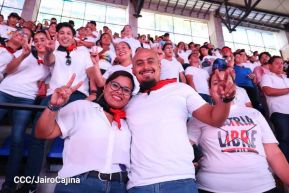 ¡Juventud Gloriosa! ¡Juventud Siempre al Frente!