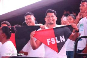 ¡Juventud Gloriosa! ¡Juventud Siempre al Frente!