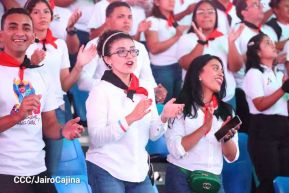 ¡Juventud Gloriosa! ¡Juventud Siempre al Frente!