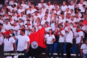 ¡Juventud Gloriosa! ¡Juventud Siempre al Frente!
