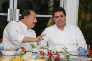 Juramentan a miembros de los Consejos Regionales de la Costa Caribe