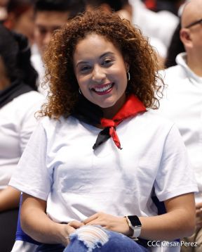 ¡Juventud Gloriosa! ¡Juventud Siempre al Frente!