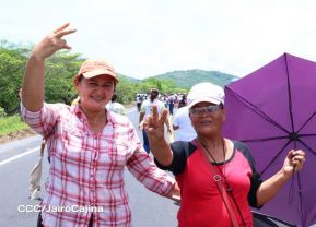 Caminata rumbo a la Hacienda San Jacinto para celebrar las batallas por la soberanía e independencia