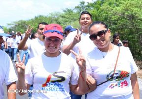 Caminata rumbo a la Hacienda San Jacinto para celebrar las batallas por la soberanía e independencia