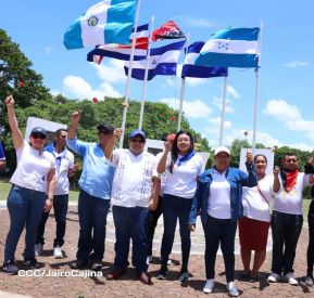 Caminata rumbo a la Hacienda San Jacinto para celebrar las batallas por la soberanía e independencia