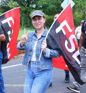Caminata rumbo a la Hacienda San Jacinto para celebrar las batallas por la soberanía e independencia