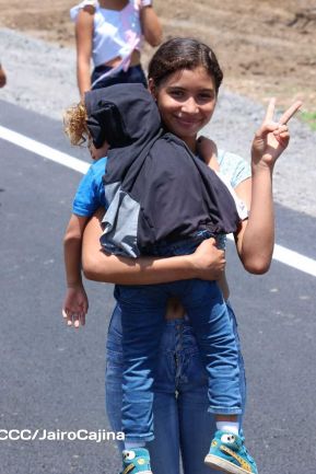 Caminata rumbo a la Hacienda San Jacinto para celebrar las batallas por la soberanía e independencia