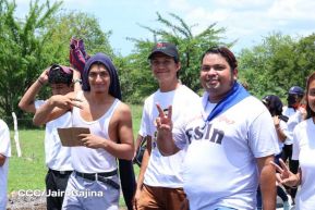 Caminata rumbo a la Hacienda San Jacinto para celebrar las batallas por la soberanía e independencia