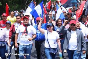 Caminata rumbo a la Hacienda San Jacinto para celebrar las batallas por la soberanía e independencia