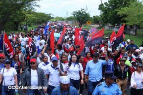 Caminata rumbo a la Hacienda San Jacinto para celebrar las batallas por la soberanía e independencia