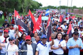 Caminata rumbo a la Hacienda San Jacinto para celebrar las batallas por la soberanía e independencia
