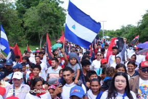 Caminata rumbo a la Hacienda San Jacinto para celebrar las batallas por la soberanía e independencia
