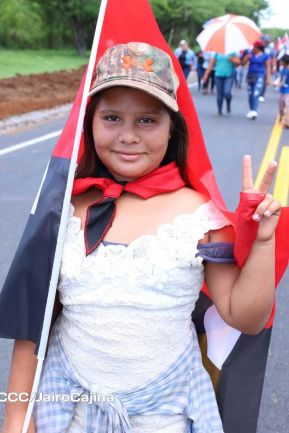 Caminata rumbo a la Hacienda San Jacinto para celebrar las batallas por la soberanía e independencia