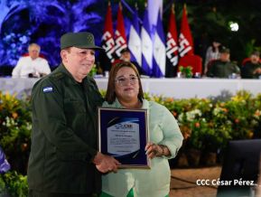 Acto del 44 Aniversario del Ejército de Nicaragua