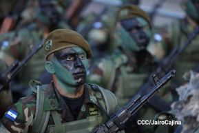 Desfile “Pueblo Ejército” en honor a los 44 años de su fundación del Ejército de Nicaragua