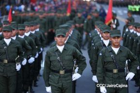Desfile “Pueblo Ejército” en honor a los 44 años de su fundación del Ejército de Nicaragua
