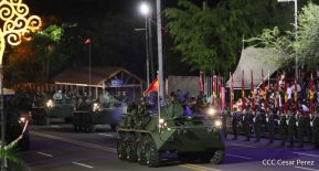 Desfile “Pueblo Ejército” en honor a los 44 años de su fundación del Ejército de Nicaragua